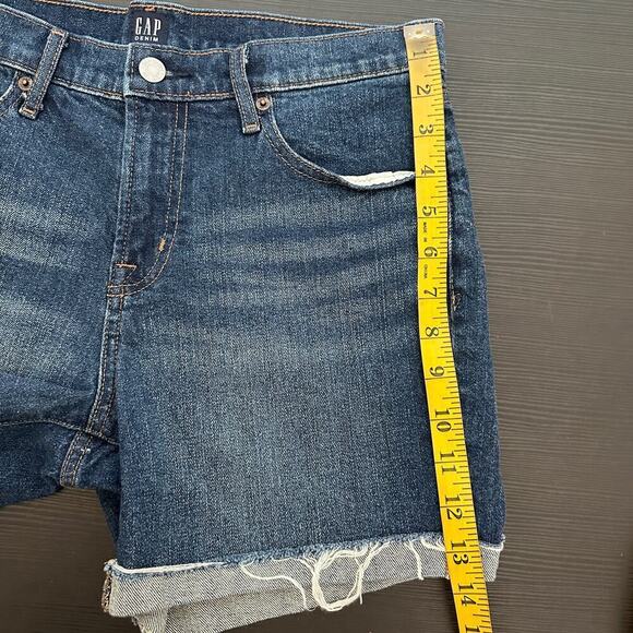 GAP Denim Medium Wash Cotton Zip Fly Folded Frayed Hem Denim Shorts Size 28 - Picture 10 of 12